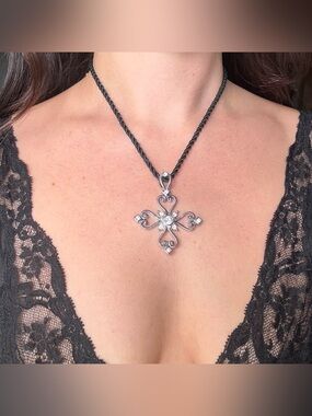 Lia Sophia Rhinestone Y2K Silver Toned Cord Cross Necklace